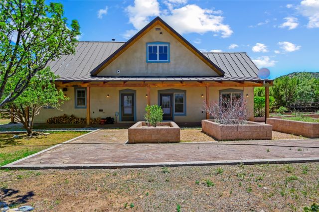 35 Vista Del Oro, Cerrillos, NM 87010