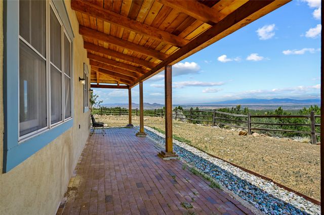 35 Vista Del Oro, Cerrillos, NM 87010