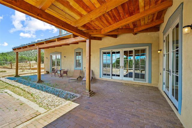 35 Vista Del Oro, Cerrillos, NM 87010
