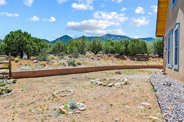 35 Vista Del Oro, Cerrillos, NM 87010