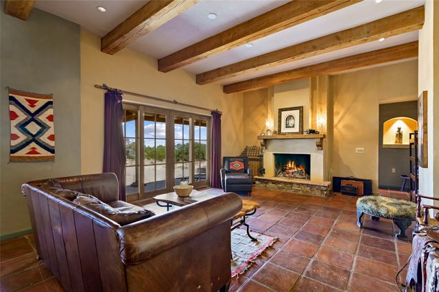 35 Vista Del Oro, Cerrillos, NM 87010