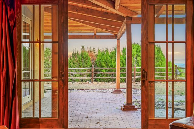 35 Vista Del Oro, Cerrillos, NM 87010