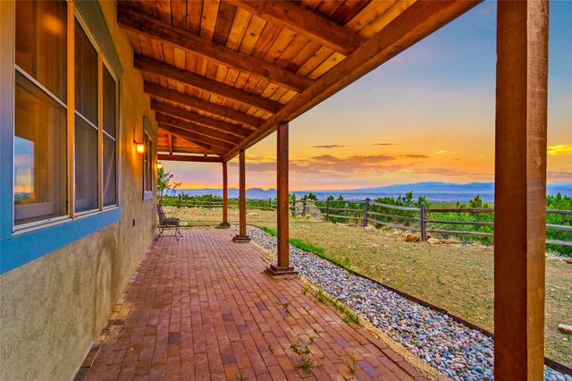 35 Vista Del Oro, Cerrillos, NM 87010