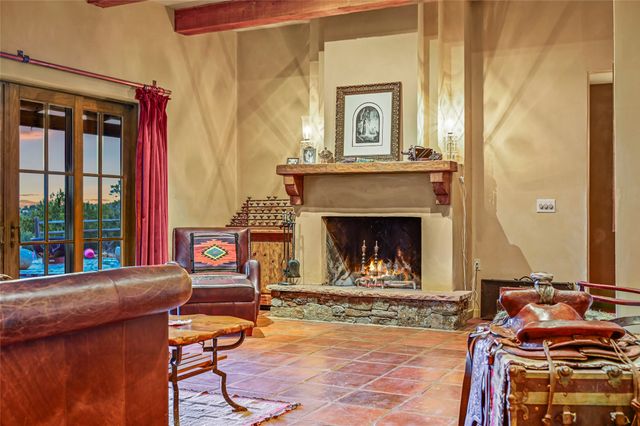 35 Vista Del Oro, Cerrillos, NM 87010