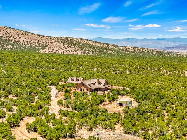 35 Vista Del Oro, Cerrillos, NM 87010