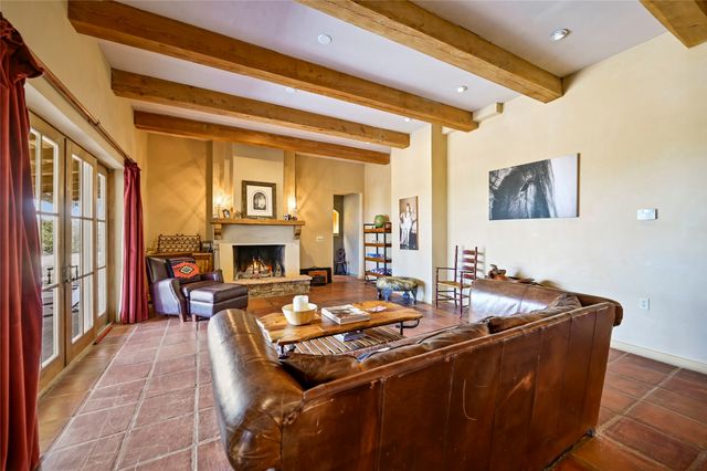 35 Vista Del Oro, Cerrillos, NM 87010