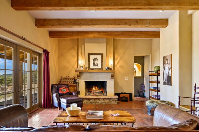 35 Vista Del Oro, Cerrillos, NM 87010