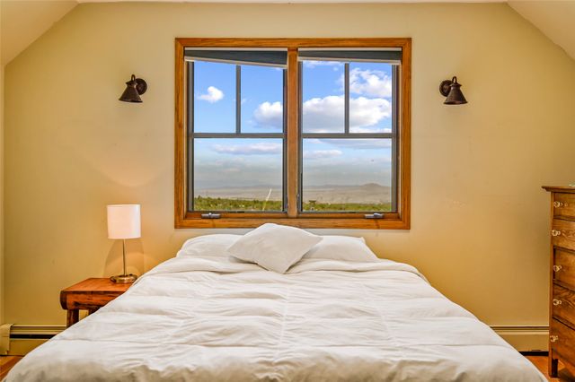 35 Vista Del Oro, Cerrillos, NM 87010