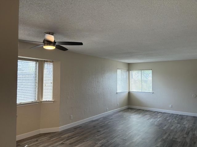 4324 N Cornelia Avenue, Fresno, CA 93722