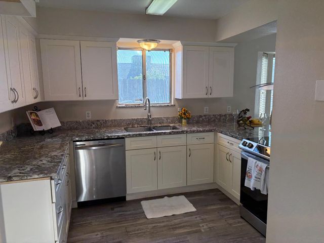 4324 N Cornelia Avenue, Fresno, CA 93722