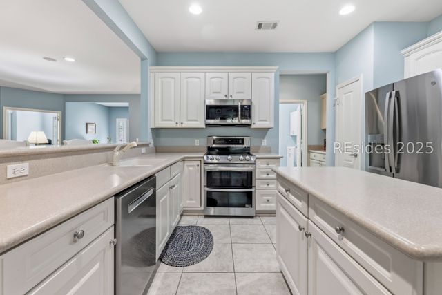 10 Fairforest Ln, Bluffton, SC 29909