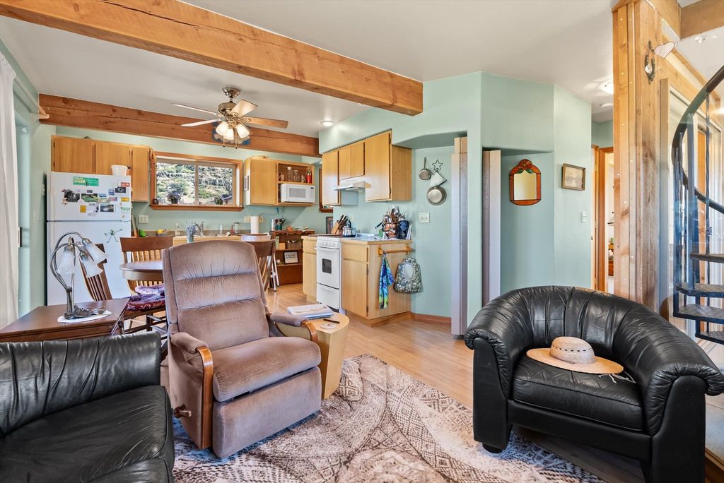 Image 15 of property listing at 4 Sunset Court, Plains, MT 59859