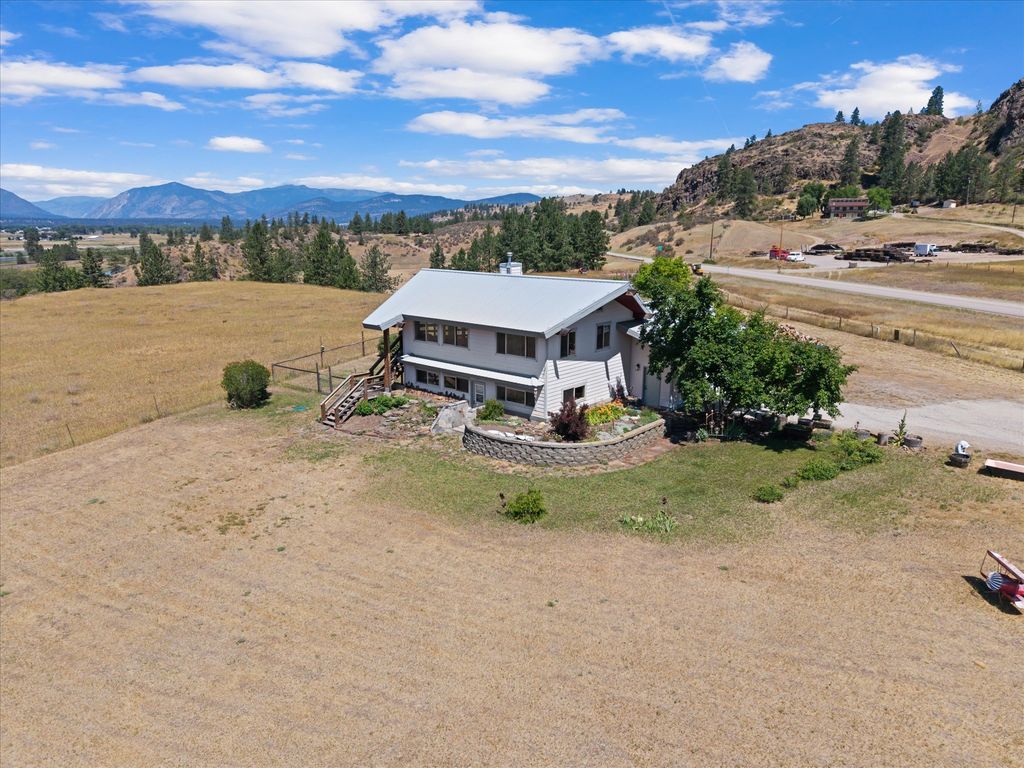 Image 33 of property listing at 4 Sunset Court, Plains, MT 59859