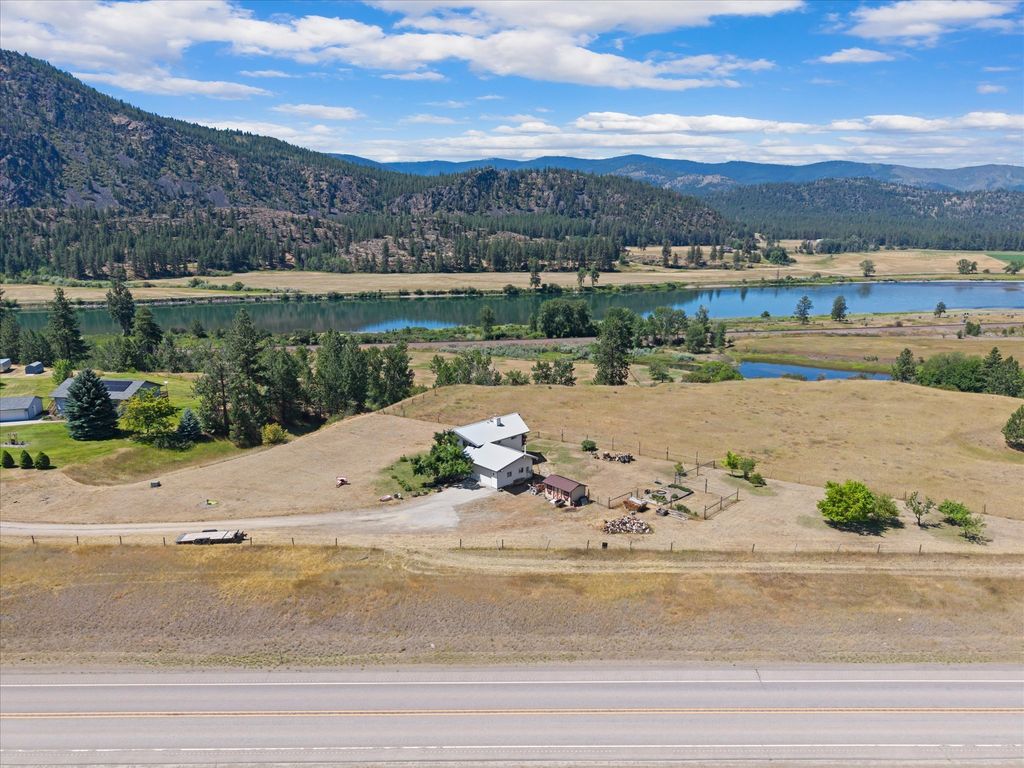 Image 37 of property listing at 4 Sunset Court, Plains, MT 59859