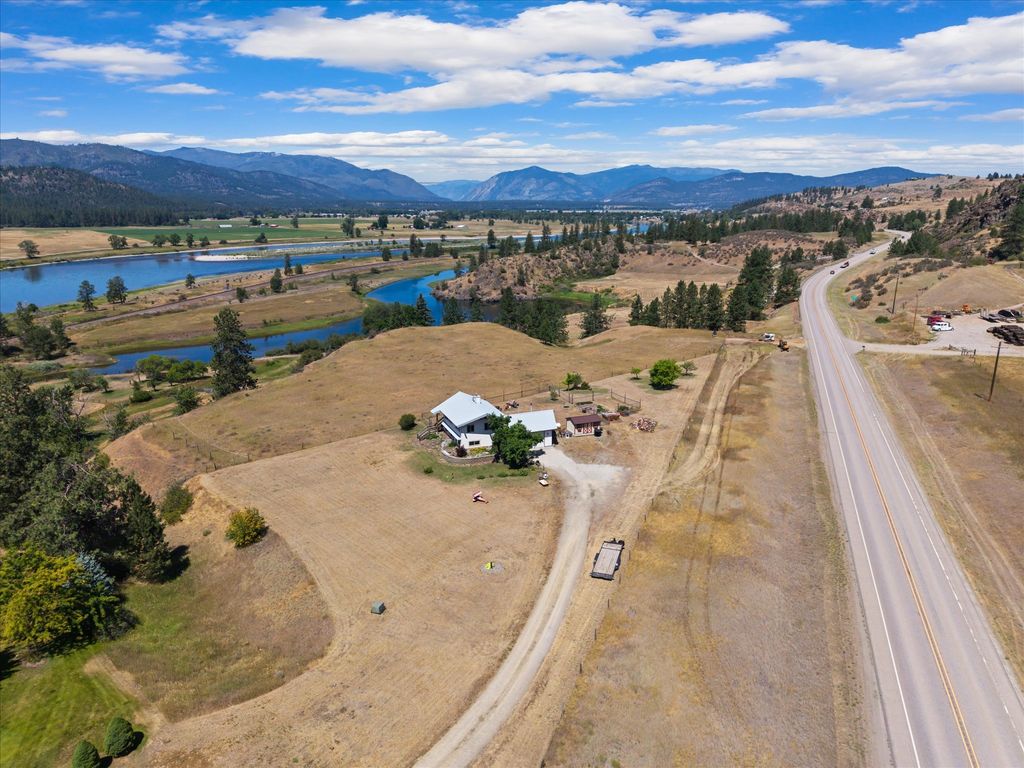 Image 38 of property listing at 4 Sunset Court, Plains, MT 59859