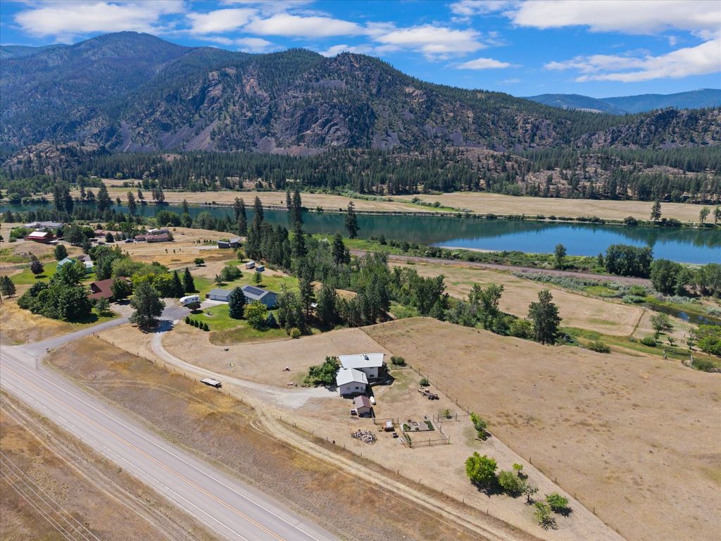 Image 41 of property listing at 4 Sunset Court, Plains, MT 59859