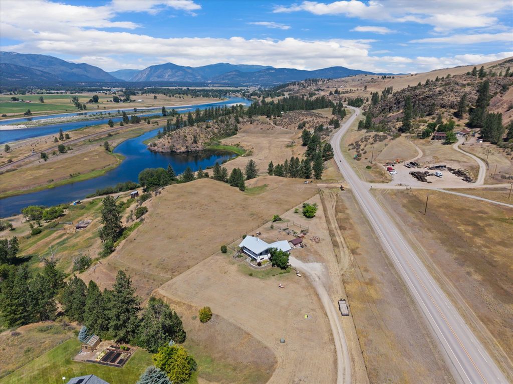 Image 42 of property listing at 4 Sunset Court, Plains, MT 59859