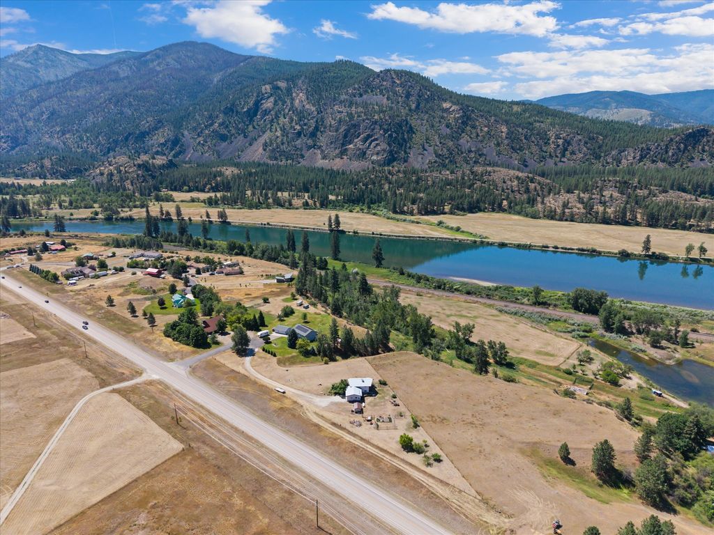Image 44 of property listing at 4 Sunset Court, Plains, MT 59859