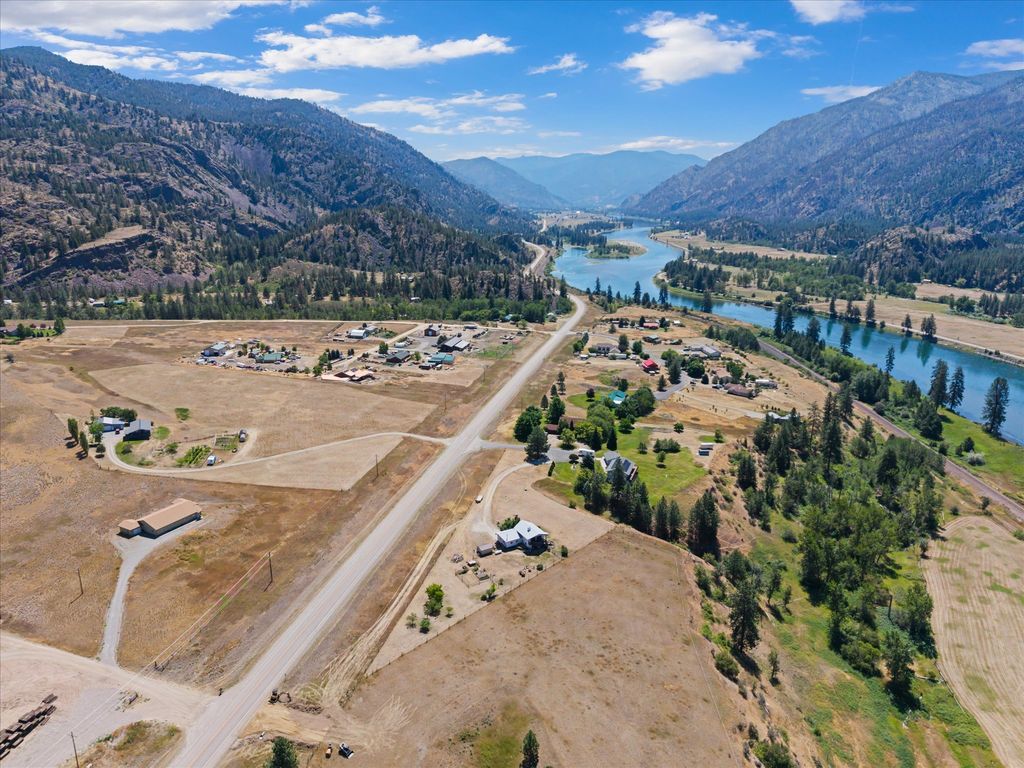 Image 45 of property listing at 4 Sunset Court, Plains, MT 59859