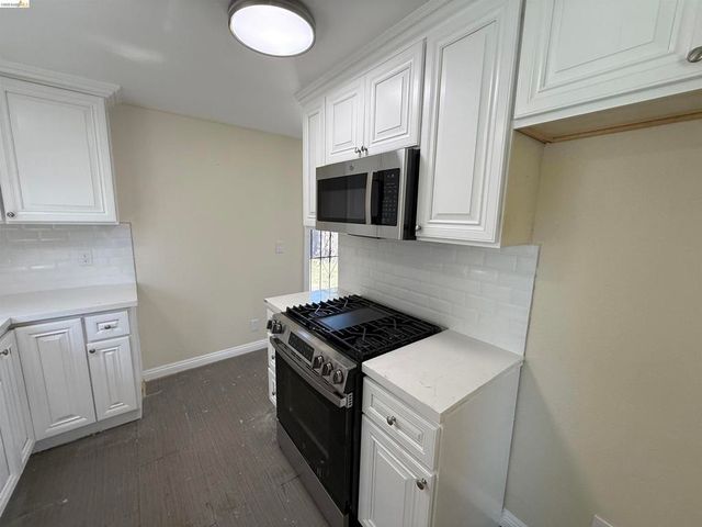 2353 Robindale Ave, Stockton, CA 95205