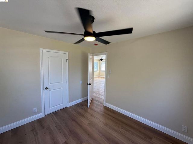 2353 Robindale Ave, Stockton, CA 95205