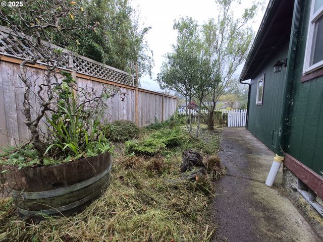 140 Sw BIRCH Ave, Warrenton, OR 97146