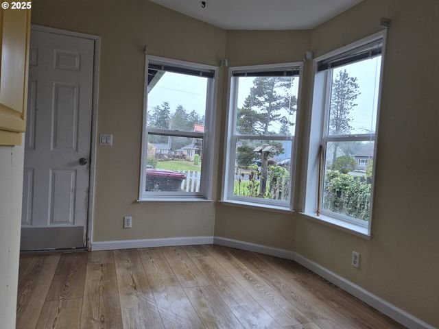 140 Sw BIRCH Ave, Warrenton, OR 97146