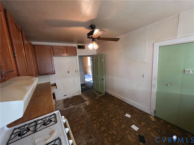 688 Pegram St, Petersburg, VA 23803