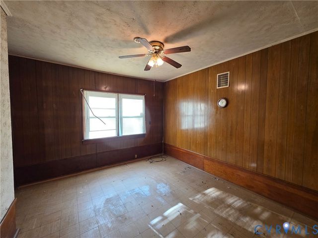 688 Pegram St, Petersburg, VA 23803