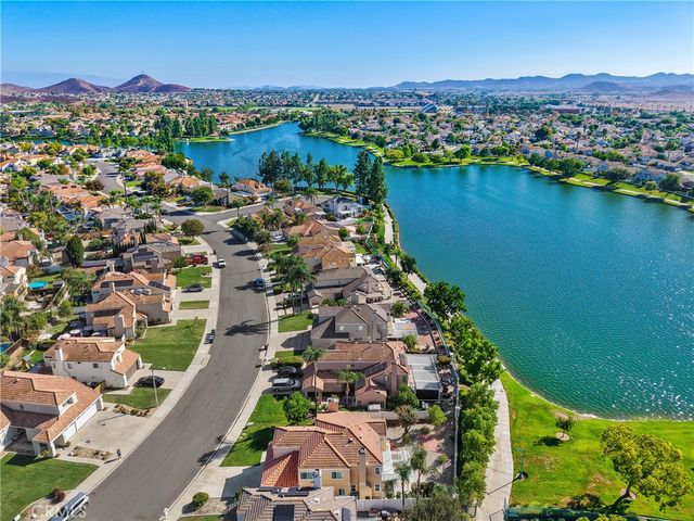 30055 Calle Belcanto, Menifee, CA 92584