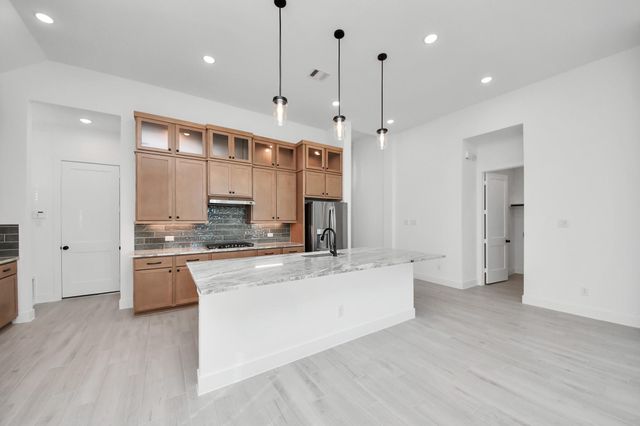 9514 Chateau Hill, Iowa Colony, TX 77578