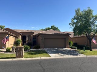 9635 E Rocky Lake Drive, Sun Lakes, AZ 85248