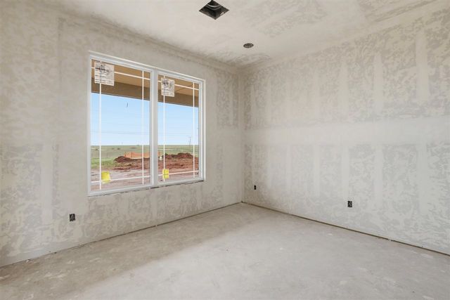 5108 SW Bishop Rd, Lawton, OK 73505