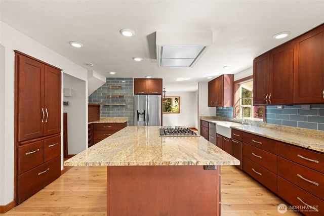 16816 43rd Street Ct E, Lake Tapps, WA 98391