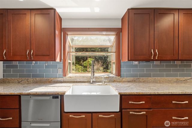 16816 43rd Street Ct E, Lake Tapps, WA 98391