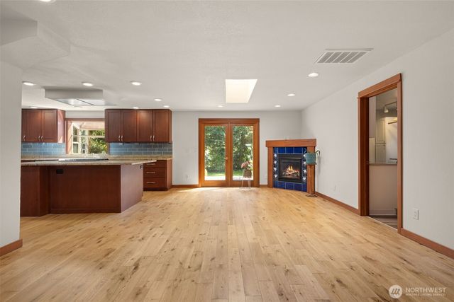 16816 43rd Street Ct E, Lake Tapps, WA 98391