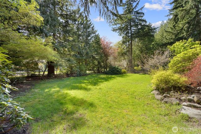 16816 43rd Street Ct E, Lake Tapps, WA 98391