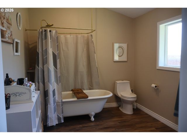 3030 Ne NEWBY St, Mc Minnville, OR 97128