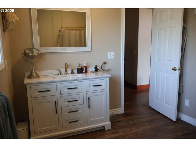 3030 Ne NEWBY St, Mc Minnville, OR 97128