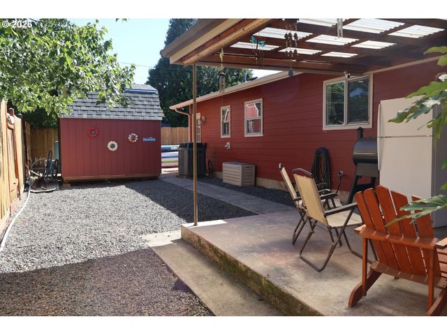 3030 Ne NEWBY St, Mc Minnville, OR 97128