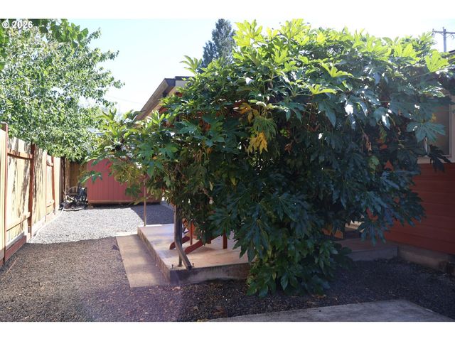 3030 Ne NEWBY St, Mc Minnville, OR 97128