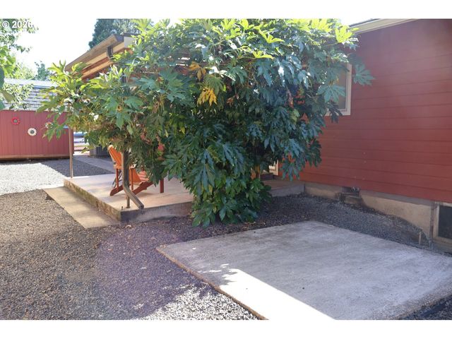 3030 Ne NEWBY St, Mc Minnville, OR 97128
