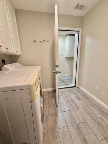 134 Linnwood Drive, Woodbranch, TX 77357