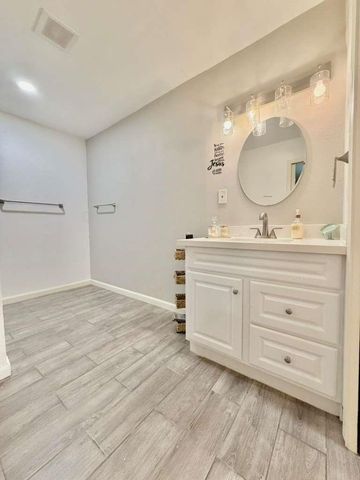 134 Linnwood Drive, Woodbranch, TX 77357