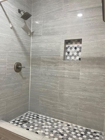 134 Linnwood Drive, Woodbranch, TX 77357