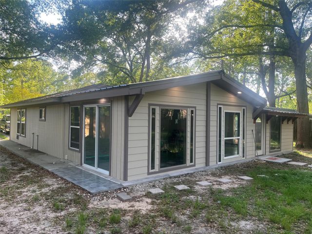 134 Linnwood Drive, Woodbranch, TX 77357