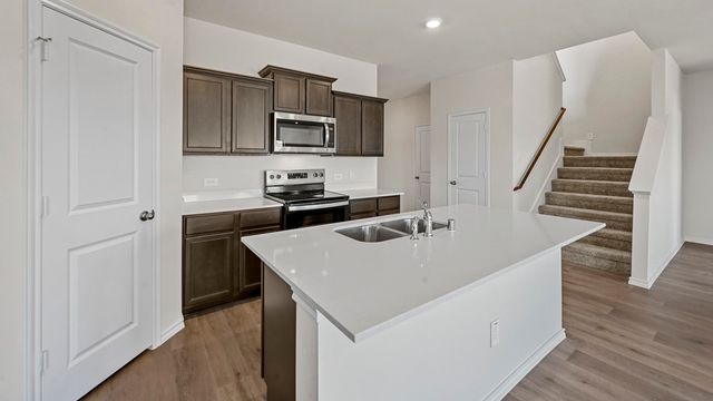 526 Aligato Street, Waxahachie, TX 75165