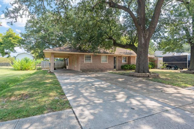 519 Sharon Drive, Humble, TX 77338