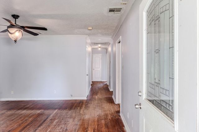 519 Sharon Drive, Humble, TX 77338