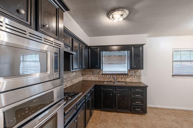 519 Sharon Drive, Humble, TX 77338